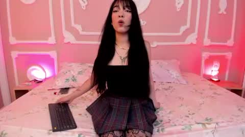 Emma online show from June 10, 3:38 am