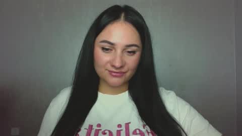 Snapshot of emelyblum chatting on September 15, 10:06 pm Emely online show from September 15, 10:06 pm