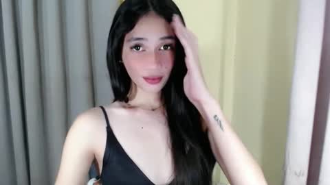 Snapshot of emelyn_fuckdoll chatting on September 13, 4:04 pm Scarlett online show from September 13, 4:04 pm