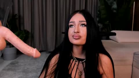 Emerald online show from March 30, 5:23 pm