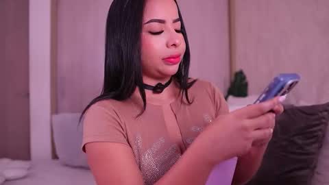    online show from November 30, 6:45 pm