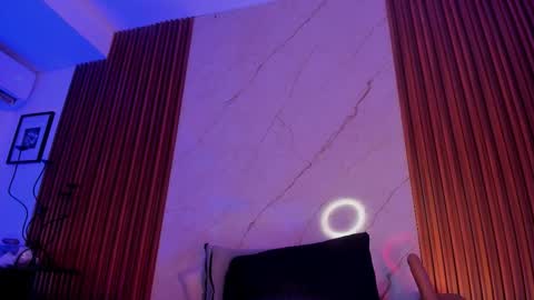   online show from November 20, 1:39 am