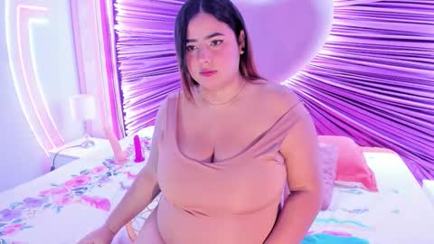 Emiily Grace online show from February 23, 12:04 pm