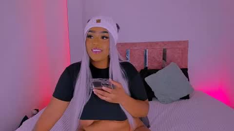 emili_williams10 online show from July 30, 2:12 am