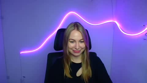 Emilia online show from September 29, 5:23 am