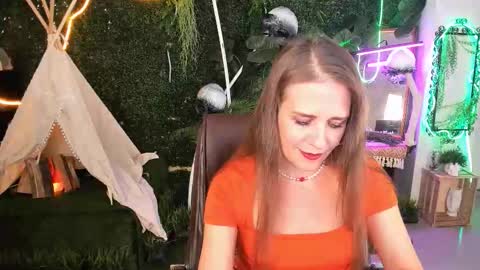 Emilia Bedy online show from September 24, 9:19 am