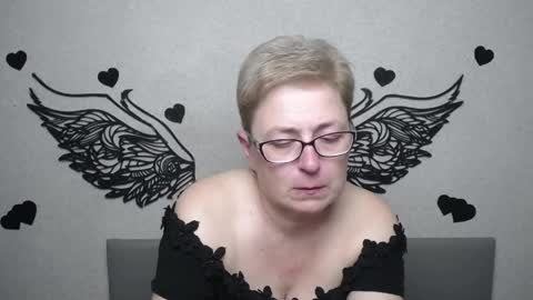 EmiliaGree online show from May 30, 6:48 pm