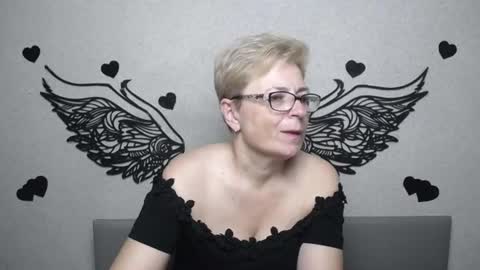 EmiliaGree online show from July 15, 6:12 pm