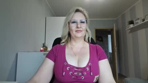 EmillyLove online show from February 23, 10:04 am