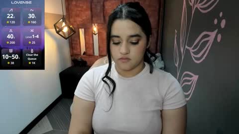 Snapshot of emily__fox__ chatting on September 26, 9:23 pm EMILY FOX online show from September 26, 9:23 pm