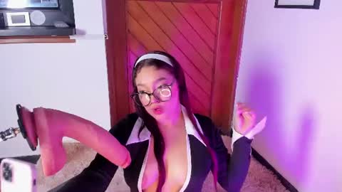 Emily online show from July 9, 12:18 pm