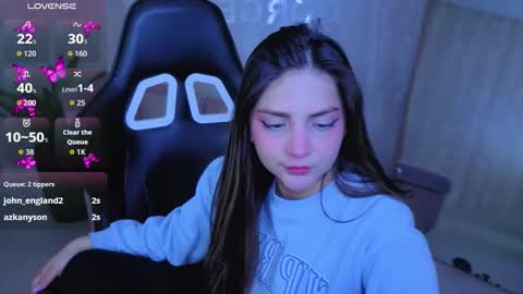 emily_cooper_t online show from March 18, 8:25 pm