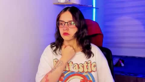 emily_lindey online show from October 30, 3:42 am