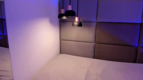 emily_luve online show from February 11, 8:10 pm