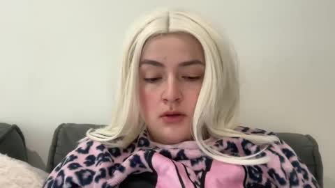 emily_morning_dew online show from January 8, 8:29 am