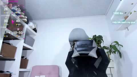 emily_palmeer online show from October 8, 10:25 pm