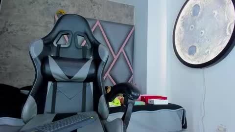 Emily online show from February 19, 11:43 am