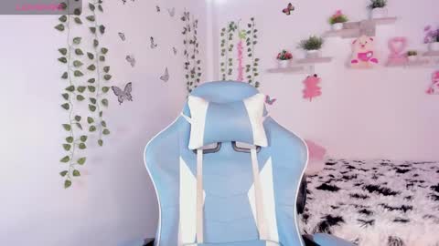 Emily online show from February 11, 7:23 am