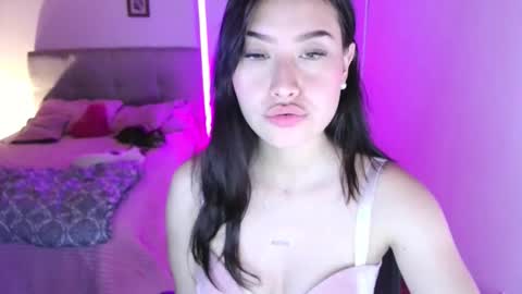 Emily  Swan online show from September 30, 1:55 am