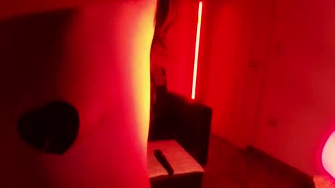 Emily  Swan online show from February 28, 6:52 pm