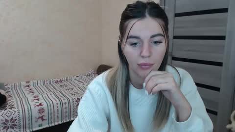 emilyfork online show from January 6, 1:48 pm