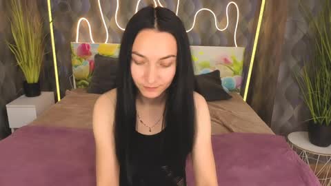 emilygreyy__ online show from April 2, 9:40 am