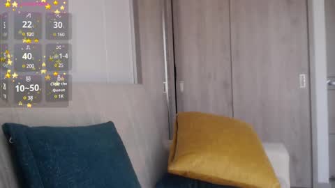 Emily online show from December 10, 3:22 pm