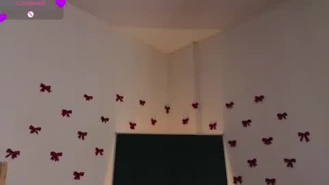 Emi online show from February 19, 3:06 am