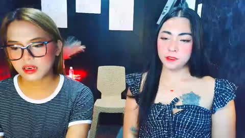 emilyhotasian online show from April 11, 9:02 am