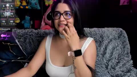Snapshot of emilyjhonson_1 chatting on October 20, 1:58 pm Emily Jhonson online show from October 20, 1:58 pm