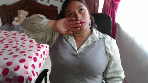 Snapshot of emilylove14 chatting on January 10, 10:15 pm Emily Cortez online show from January 10, 10:15 pm