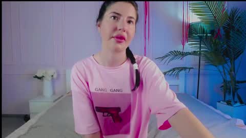 Emily online show from June 1, 8:54 pm