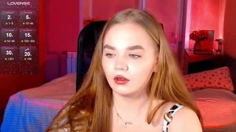 Snapshot of emilyrisse chatting on October 28, 4:24 pm Emily Emi online show from October 28, 4:24 pm