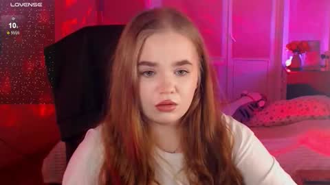 Snapshot of emilyrisse chatting on October 31, 5:28 pm Emily Emi online show from October 31, 5:28 pm