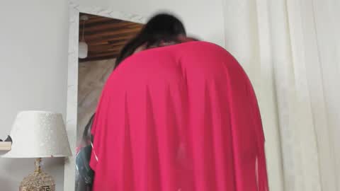 emilyrojas online show from October 31, 2:32 pm