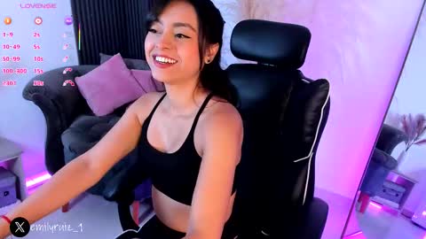 Snapshot of emilyruiz1 chatting on October 14, 11:46 am Emily online show from October 14, 11:46 am