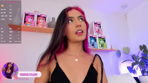 Emily Bank online show from October 28, 7:52 pm