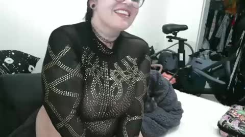 emma lotacurves online show from January 20, 7:04 pm