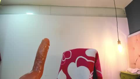 Emma online show from February 27, 1:28 pm