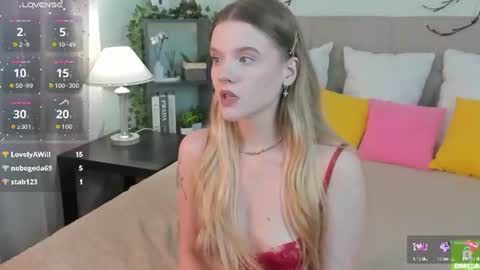 emma__peach online show from July 17, 10:52 am