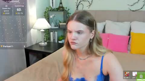 emma__peach online show from July 14, 10:21 am