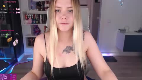 Emma online show from September 16, 7:44 pm