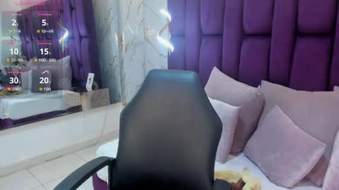 pau online show from April 2, 8:06 pm