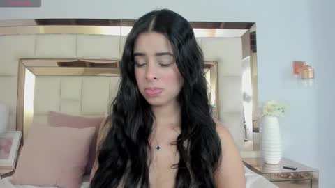 Snapshot of emma_castilloo chatting on October 5, 4:06 am Emma Castillo online show from October 5, 4:06 am