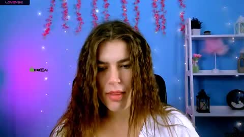 emma_dark_ online show from July 8, 9:11 am