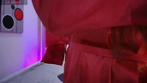 Emma 3 online show from March 28, 1:21 pm