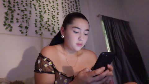 emma_johnson_ online show from October 1, 2:49 am