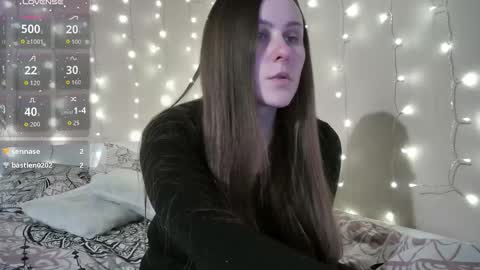 emma_just online show from January 5, 5:27 pm