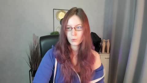 emma online show from April 17, 6:04 am