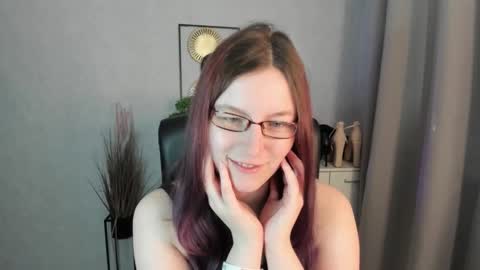 emma online show from March 25, 6:38 am